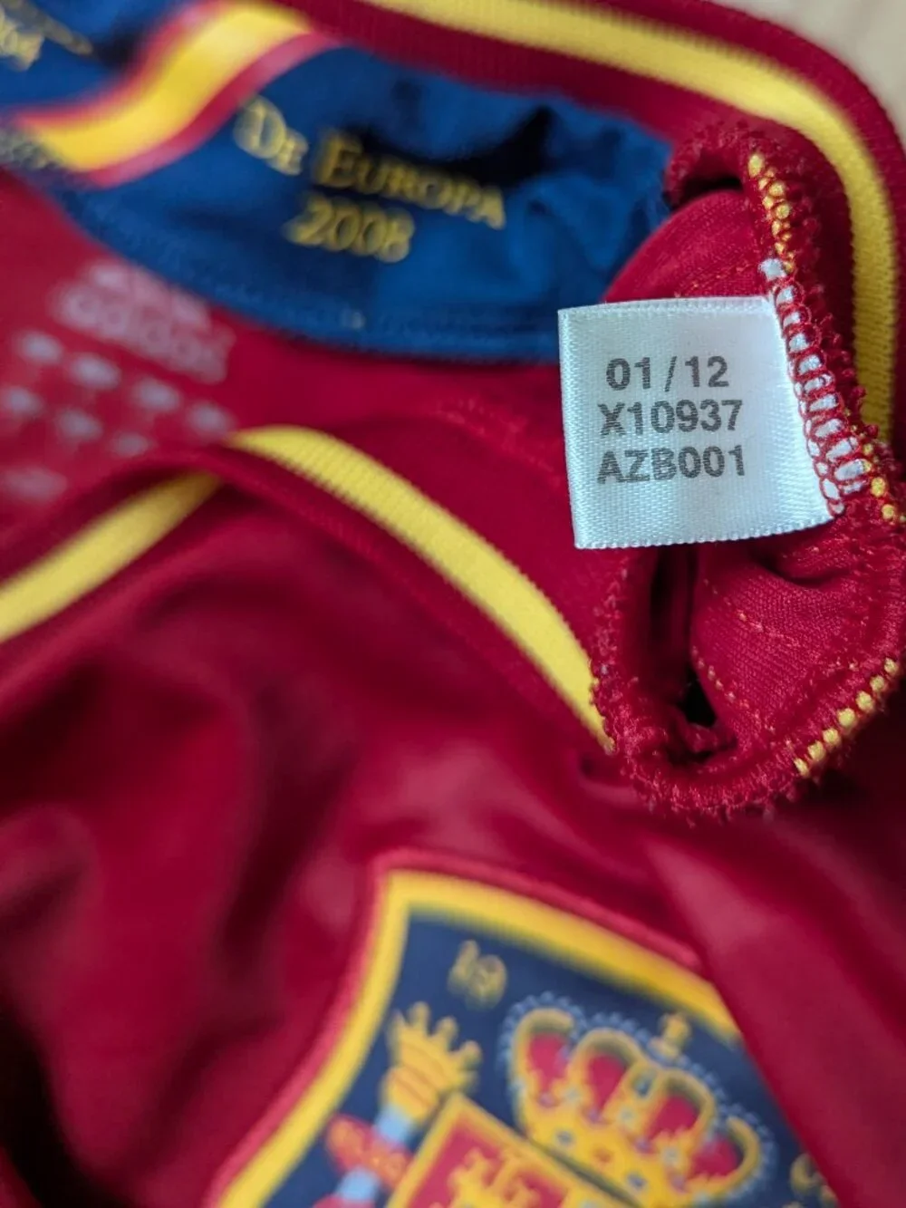 VINTAGE! Spain 2012 Home Jersey Red ClimaCool (Mens Large) ADIDAS X10937